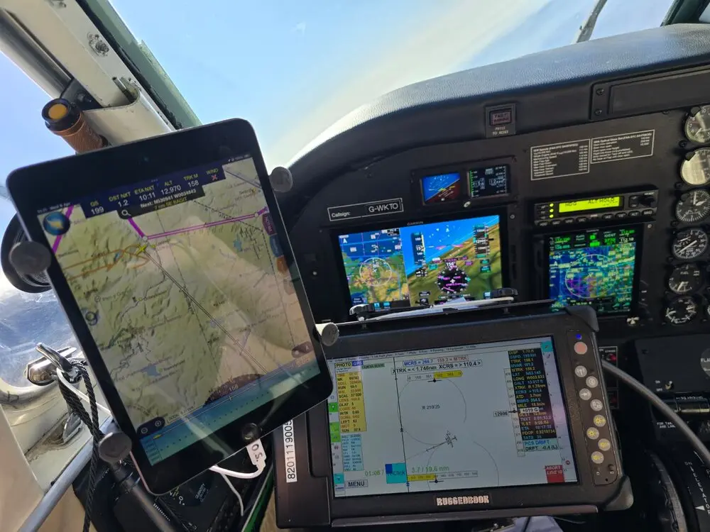 kingair plane intruments